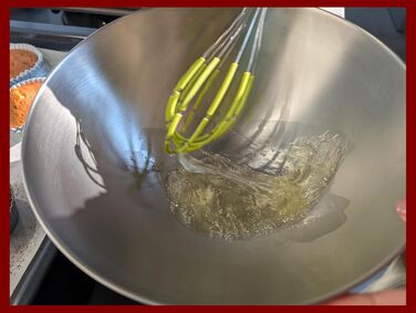 Силіконовий вінчик для збивання з лопатками, нержавіюча сталь 18/10, антипригарне покриття, безпечний для сковород, ергономічна ручка, ідеально підходить для змішування, збивання та перемішування, 27.9 см, червоний