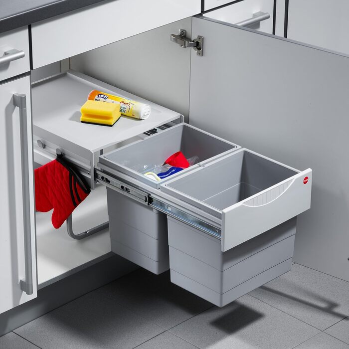 Система сортування сміття Hailo Raumspar-Tandem 364112, 2 контейнери по 18 л, для шаф від 40 см з розпашними дверцятами, світло-сірий пластик