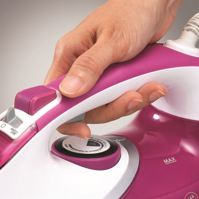 Парова праска Morphy Richards Turbosteam PRO