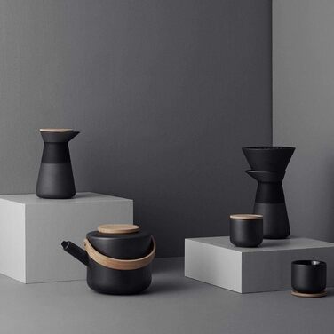 Stelton Teacup Theo - Drinking cup for tea, coffee & hot chocolate - stoneware, cast iron exterior, glazed interior - lid made of sustainable bamboo wood - Black & Brown, 0.2 Liter Teacup Black