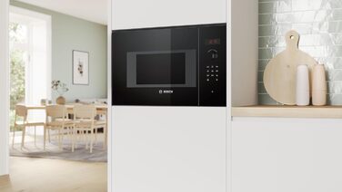 Вбудована мікрохвильова піч Bosch BFL523MW3 Serie 4, 38x50 см, 800 Вт, поворотний столик 27 см, лівий відкривання дверцят, AutoPilot, 7 автоматичних програм, LED-Touchdisplay