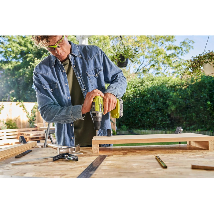 RYOBI 18V ONE+ акумуляторний ударний дриль-шуруповерт, комплект R18PD3-140SA, 4Ah, зарядний пристрій, набір біт RAK31MSD, сумка для інструментів