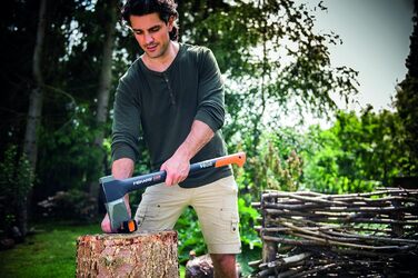 Точилка для ножів Fiskars Xsharp: керамічний точильний елемент, корпус з скловолокна, чорний/помаранчевий