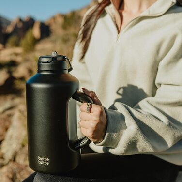 BOTTLE BOTTLE Insulated Water Bottle with Straw and Double Lid, Stainless Steel Sports Water Bottle for Men, with Handle, Vacuum Stainless Steel, for Workout and Sports, 1.8L (Gray)