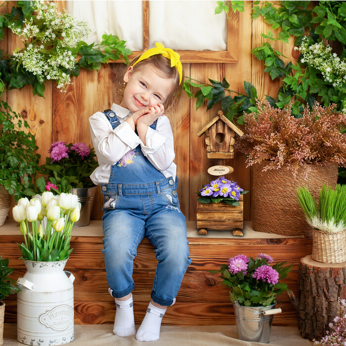 Relaxdays Decorative Birdhouse with Flower Pot
