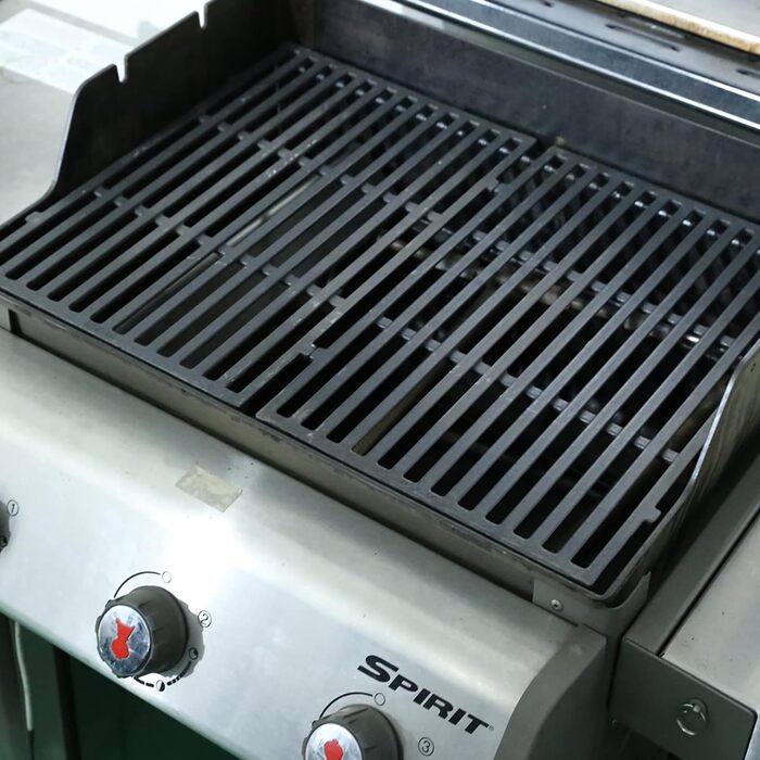 Решітка для гриля Weber Spirit 300 серії (Gusseisen), 44,5 x 30 см. Сумісна з E310, E320, E330, SP310, Genesis Silver B/C