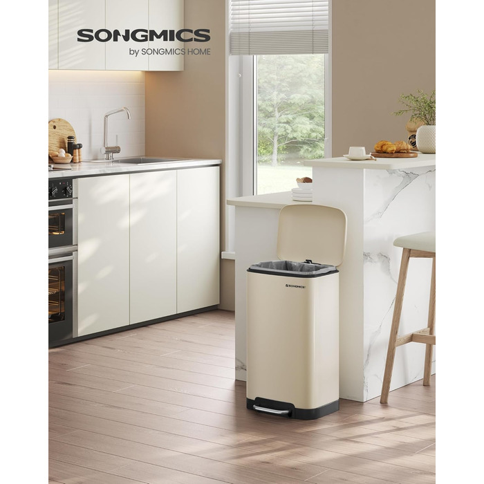 Відро для сміття SONGMICS кухонне 30 л, сталеве з педаллю, кришкою та внутрішнім відром, біле хмарне LTB001A01