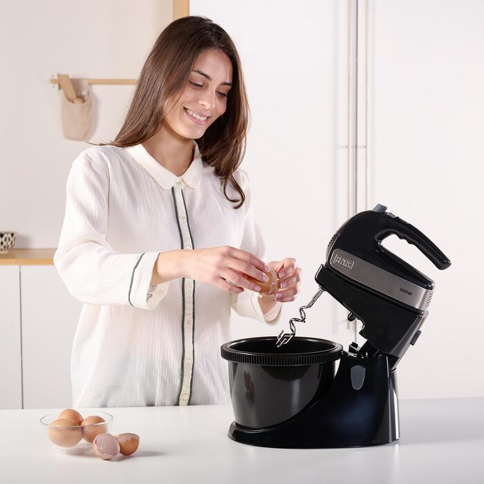 Ручний міксер Black+Decker BXMX500E, 500 Вт, нержавіюча сталь, сірий/чорний, з чашею