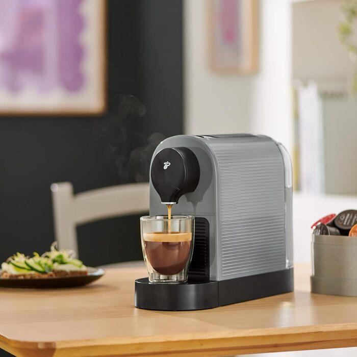 Капсульна кавоварка Tchibo Cafissimo Pure Plus, 0,8 л, 1250 Вт, біла, для еспресо, кави та крема