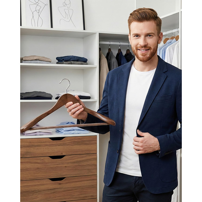 Набір дерев'яних вішалок Premium з широкими плечима (6 шт.) з обертовими гачками | Для пальто, курток, суконь | Натуральне дерево, вінтажний стиль
