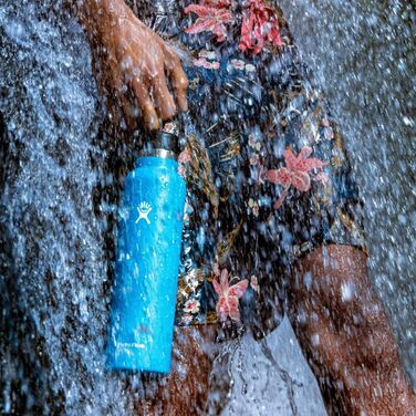 HYDRO FLASK - 621ml (21oz) Water Bottle with Lid - Vacuum Insulated, Reusable Stainless Steel Bottle - Leak-Proof Lid - Hot & Cold - Small Opening - (680 g, Moonshadow Purple, 710 ml)