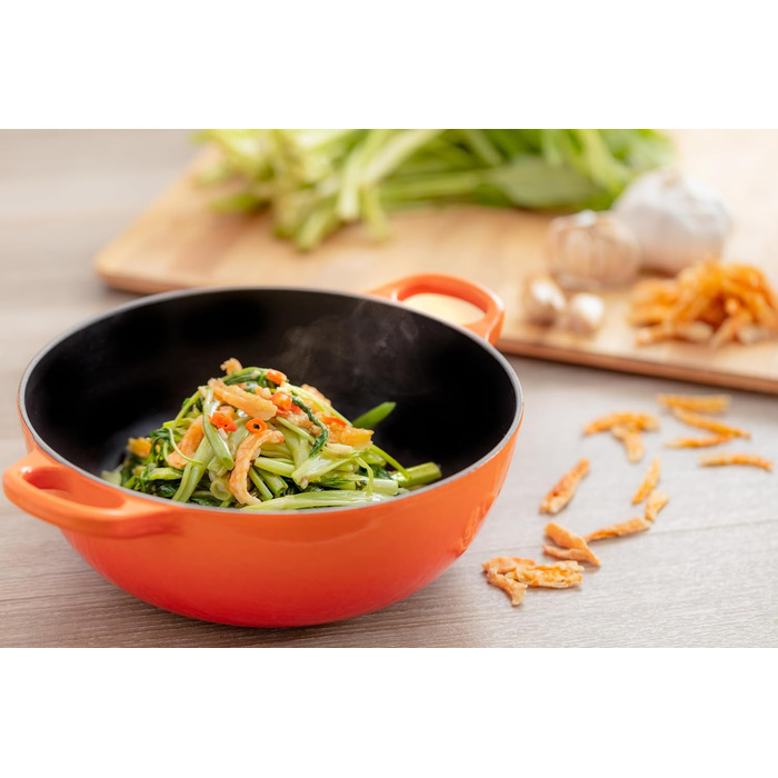 Чавунна балтійська каструля Le Creuset 24 см, 2,7 л, червона, для індукції та духовки