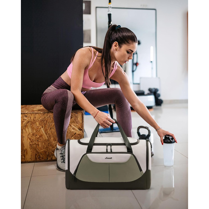 Спортивна сумка LOVEVOOK для жінок 30L з відділенням для взуття та мокрих речей, невелика сумка для залу, плавання, сауни, ручної поклажі для спорту, фітнесу, тренувань та подорожей, водонепроникна дорожня сумка-трансформер (B-бежевий зелений, 45x24x28cm(