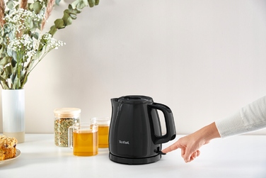 Електричний чайник Tefal KO153810, 2400 Вт, 0,8 л, чорний