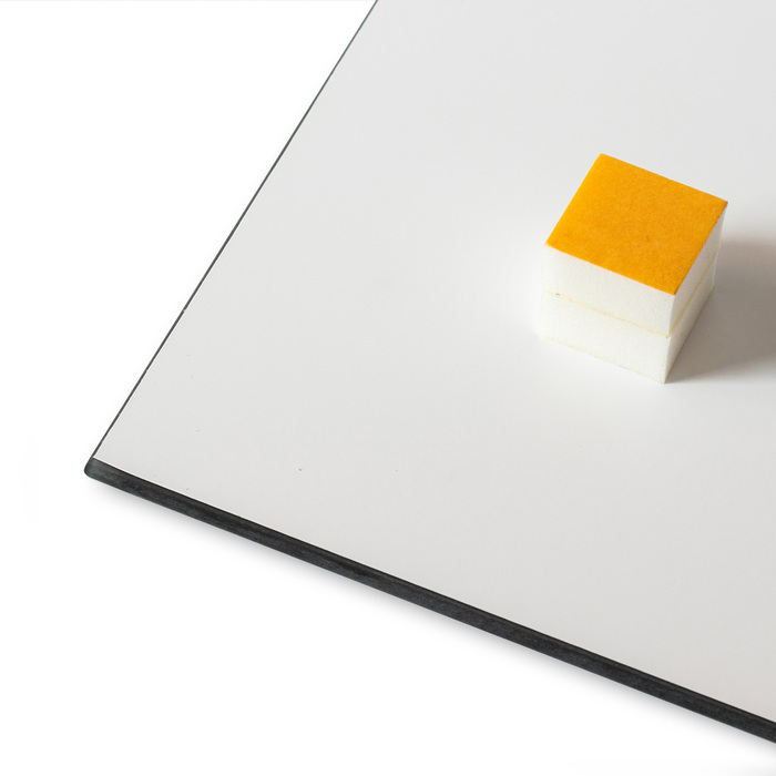 Елегантний настінний скляний годинник 