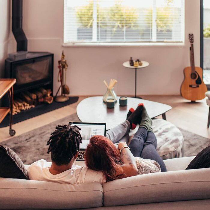 Столик для ноутбука Relaxdays з бамбука, регульований по висоті, з ящиком, 24x60x35 см, коричневий