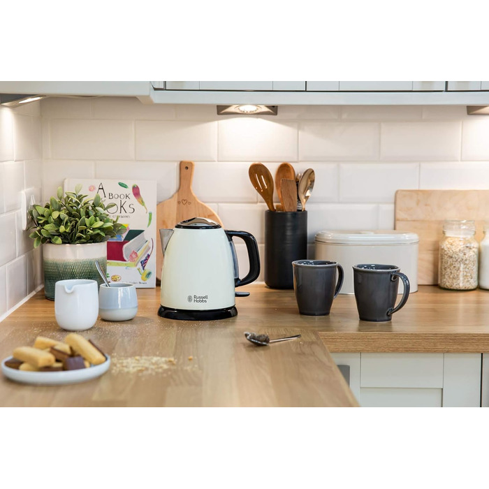 Електричний чайник Russell Hobbs 1 л, Edelstahl Creme (2400W, швидке кип'ятіння, фільтр від накипу, індикатор рівня води, компактний) 24994-70