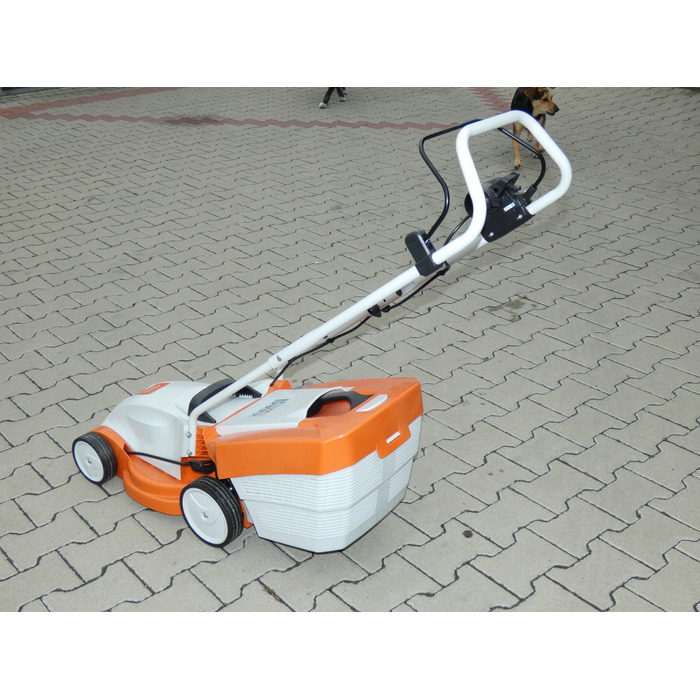 Електрична газонокосарка Stihl RME 235, 1200 Вт, 30 л