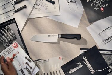 Професійний ніж Сантоку ZWILLING Professional S, нержавіюча сталь, 16 см, чорний