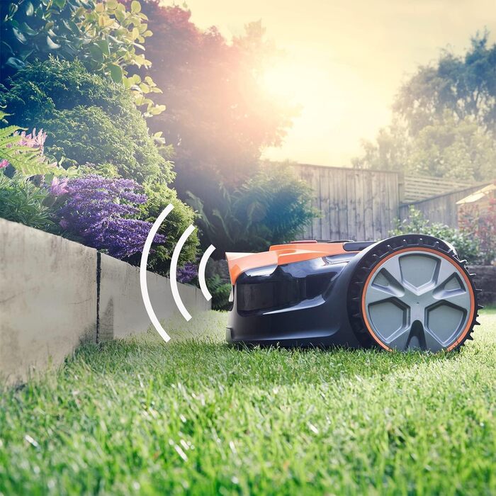 Робот-газонокосарка LawnMaster VBRM16 OcuMow для площі до 100 м², бездротовий та ефективний