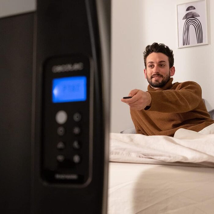 Cecotec ReadyWarm 2000 Thermal Black Flat Radiator with Remote Control. 10 heating ribs and 1500W, LCD display, programmable timer, temperature selection, 15 m² range and maximum safety with 10 elements in black.