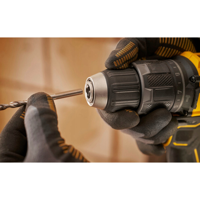 Акумуляторний шуруповерт Stanley 18 В SFMCD716B