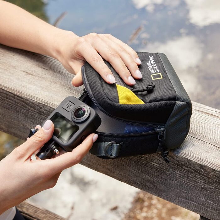 Сумка для камери National Geographic NG E1 2350: для компактних, екшн та 360 камер, з ремінком та петлею для пояса, чорна