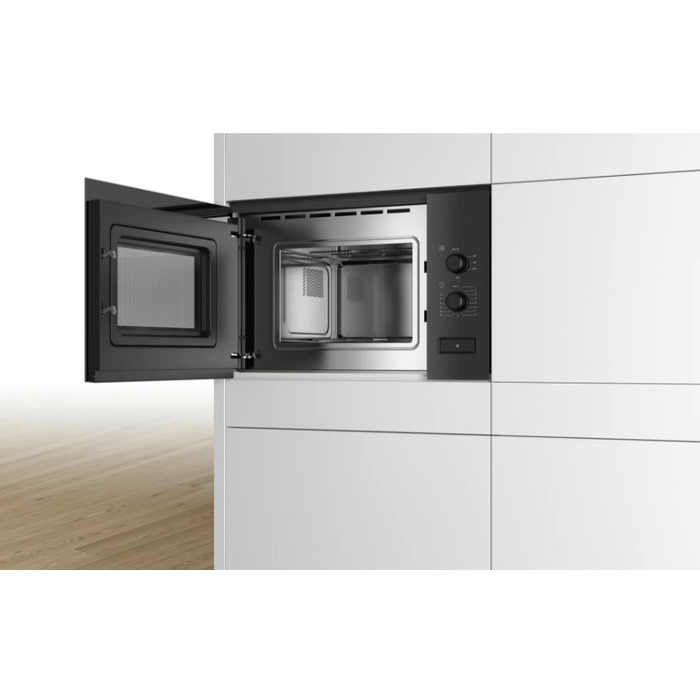 Вбудована мікрохвильова піч Bosch BFL520MB0
