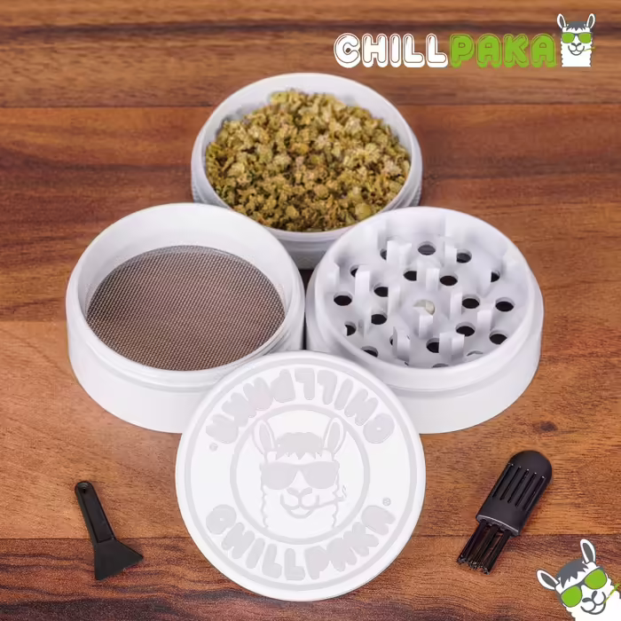 CHILLPAKA® Premium Ceramic Grinder Crusher | ø63mm Large White | Razor-sharp herb grinder with non-stick ceramic coating | Includes pollen scraper + brush