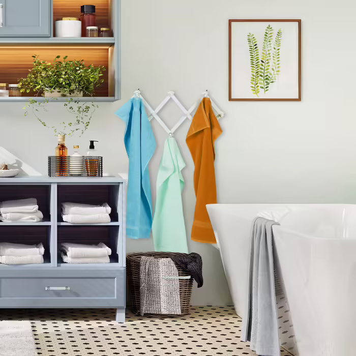 Relaxdays Extendable Wooden Wall Clothes Rack