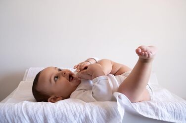 Комплект постільної білизни для немовлят FlyIdeas: 100% бавовна, сертифікована якість, ковдра та подушка, 100x135 см, Made in EU