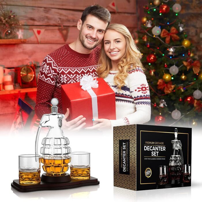 Набір віскі: декантик у формі бомби та 2 келихи з дерев'яною підставкою - для скотчу, бурбону, лікеру. Подарунок для чоловіків, батька, чоловіка, друга на ювілей, день народження