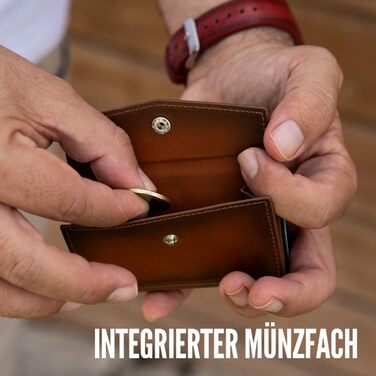 Стильне шкіряне картхолдер Solo Pelle Mech (коньячний) з RFID захистом: 11 карт, кишеня для купюр та монеток