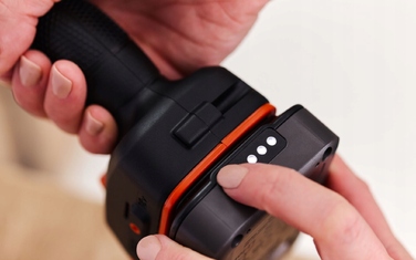 Ударний дриль-шурупокрут 18В 50Нм 2Аг у кейсі BLACK+DECKER BLD683D1XK