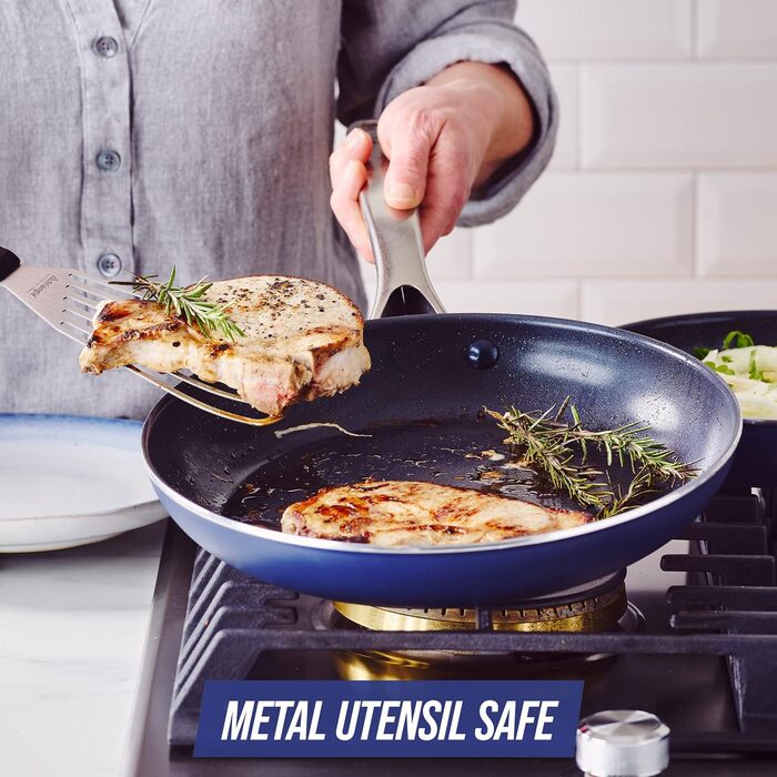 Набір посуду Blue Diamond Cookware Diamantstruktur Keramik Antihaft, 7-10 предметів: каструлі, сковорідки, молочник. Без PFAS, для всіх типів плит, включаючи індукцію. Можна мити в посудомийній машині, витримує температуру до 200°C.