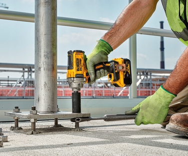 Дриль-викрутка з ударом DeWalt DCD796N 18V 70Nm, безщітковий двигун