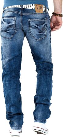 Чоловічі джинси Cipo & Baxx: класичні блакитні джинси з еластаном, 36W/34L, 5 кишень, контрастна вишивка