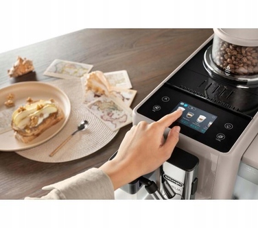 Автоматична кавомашина DeLonghi Rivelia EXAM440.55BG