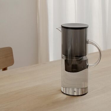 Фільтр-глечик Stelton EM77, 2 л, сумісний з Brita, пластиковий, для очищення води, зменшує хлор та накип, сучасний дизайн, тонований
