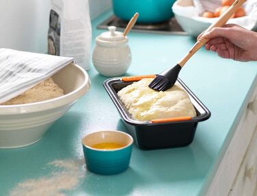 Форма для випікання Le Creuset, антипригарна, прямокутна, 30×11,5×7 см, стійка до закваски, з вуглецевої сталі, антрацит/помаранчева