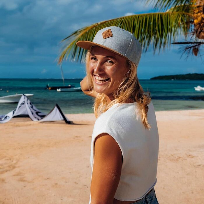 Кепка бейсболка Soulbuddy Snapback унісекс сіра – регульована кепка для чоловіків та жінок, зручна для міста та активного відпочинку