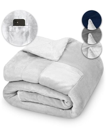 М'яка ковдра KAMI 150x200 см з кишенею для телефону та захистом від бруду - тепла плед для вітальні, дивану, ліжка (світло-сіра)