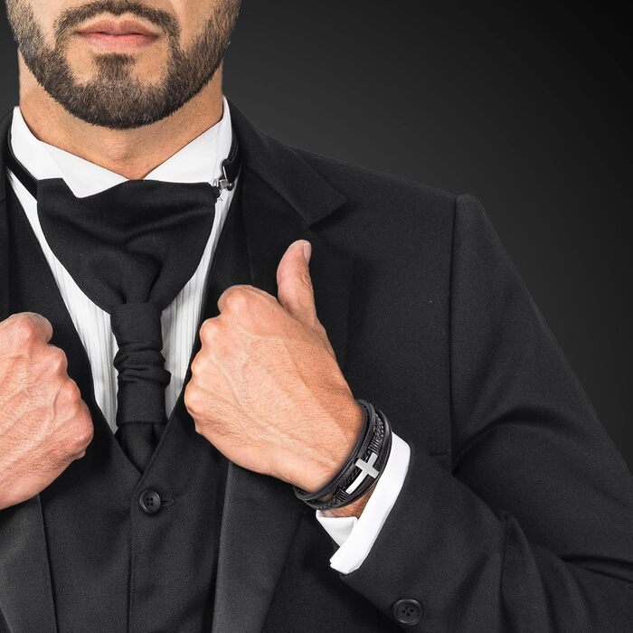 Браслет шкіряний чоловічий UNIQAL 'HEAVEN' з хрестом, магнітний замок, срібний, 21 см + подовжувач, в подарунковій коробці