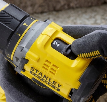 Ударний дриль-шурупокрут Stanley FatMax v20 SFMCD721M2K 18V (2x 4.0Аг) у кейсі