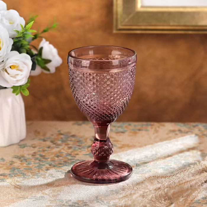 Joeyan 270ml Violet Vintage Wine Glasses with Diamond Relief, Colorful Goblet Glasses Wine Cup Set for Wine Juice Drinks, Set of 4 Retro Drinking Glasses with Stem, Dishwasher Safe