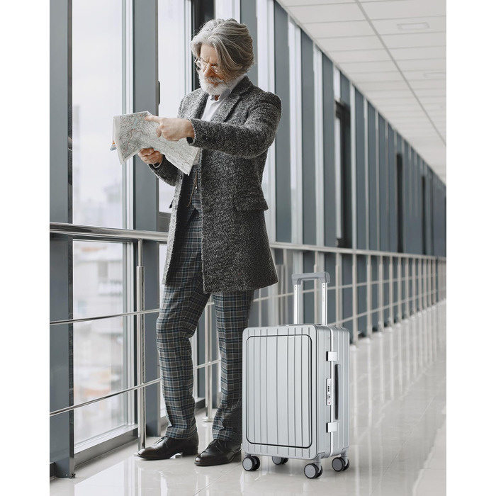 Чемодан-валіза Sea Choice Handgepäck з відділенням для ноутбука 15.6', з PC корпусом, USB-портом, TSA замком та коліщатками 360° (Срібний)