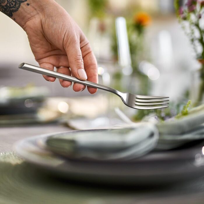 SPRINGLANE Cutlery Set 20-piece, brushed stainless steel, robust cutlery set for 4 people made of rust-resistant 18/10 stainless steel, including knife, fork, soup spoon, teaspoon, and cake fork.