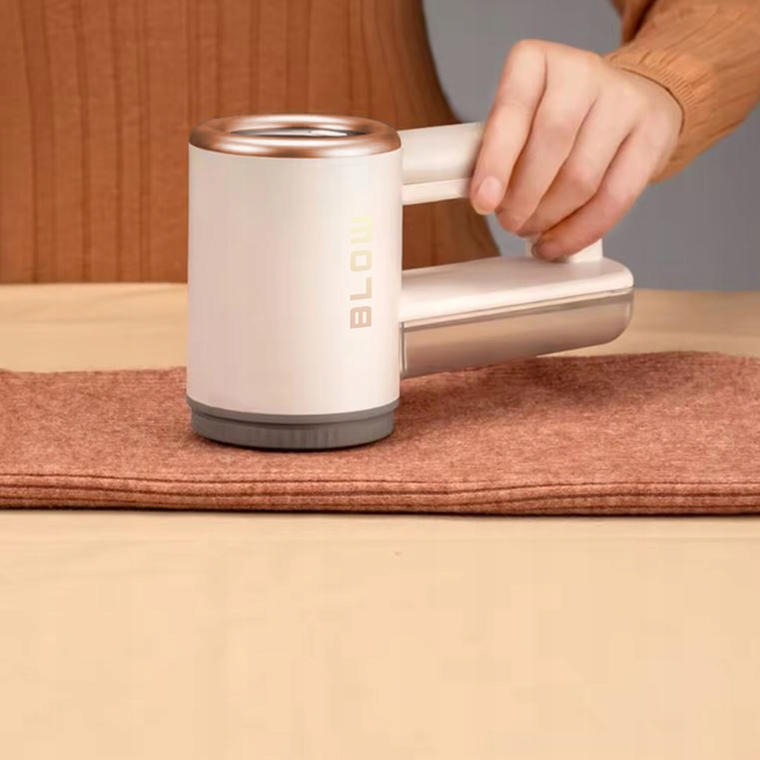 Потужна сучасна машинка для видалення ковтунів: для одягу, светрів та оббивки диванів