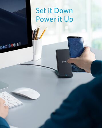 Бездротова зарядка Anker 313 Qi, сумісна з iPhone 16/15/15 Pro/15 Pro Max, SE (2020), 13/13 Pro/13 Pro Max, XR, Galaxy S22, 10W, чорний (без адаптера живлення)