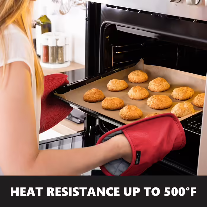 Rorecay Silicone Oven Mitt Sets: Heat-Resistant Oven Pads with Pockets, Non-Slip Grip, Large Oven Mitts for Kitchen, Baking, Cooking, Quilted Insert, 24 x 19 cm (Red, 2)
